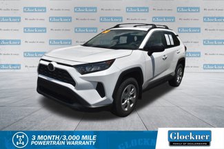 Used 2020 Toyota RAV4 LE image 1