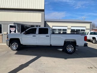 Used 2019 Chevrolet Silverado 2500 W/T image 1