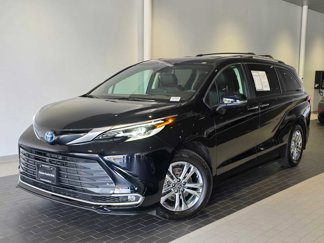 Used 2023 Toyota Sienna Platinum image 1