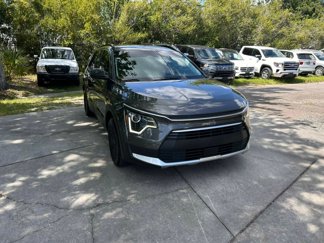 Used 2023 Kia Niro EX image 1