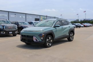 Used 2025 Hyundai Kona SEL image 1