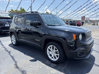 Used 2018 Jeep Renegade Latitude image 1