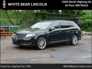 Used 2013 Lincoln MKT AWD image 1