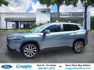 Used 2024 Toyota Corolla Cross XLE image 1