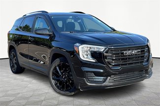 Used 2023 GMC Terrain SLE w/ Driver Convenience Package image 1
