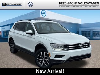 Used 2021 Volkswagen Tiguan SE w/ Panoramic Sunroof Package image 1