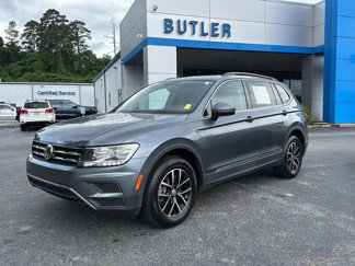 Used 2021 Volkswagen Tiguan SE w/ Panoramic Sunroof Package image 1