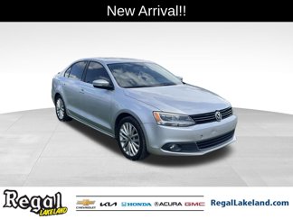 Used 2014 Volkswagen Jetta SEL image 1
