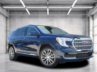 Used 2022 GMC Terrain Denali image 1