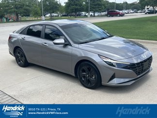 Used 2023 Hyundai Elantra SEL image 1