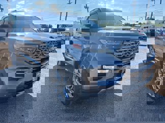 Certified 2022 Ford Explorer Limited image 1