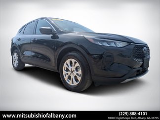 Used 2023 Ford Escape Active image 1
