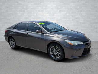 Used 2015 Toyota Camry SE image 1