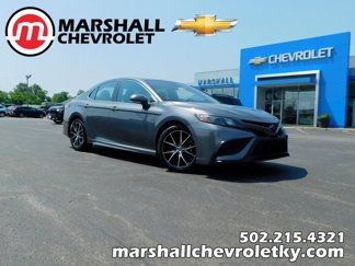 Used 2023 Toyota Camry SE image 1