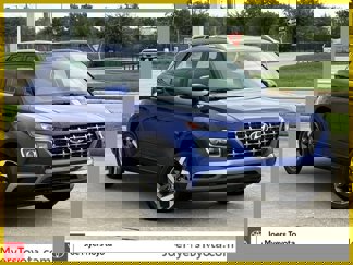 Used 2024 Hyundai Venue SEL image 1