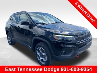 Used 2022 Jeep Compass Trailhawk w/ Trailhawk Elite Group image 1