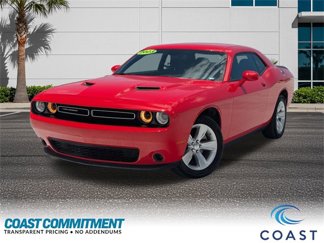 Used 2023 Dodge Challenger SXT image 1