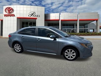Used 2021 Toyota Corolla LE image 1