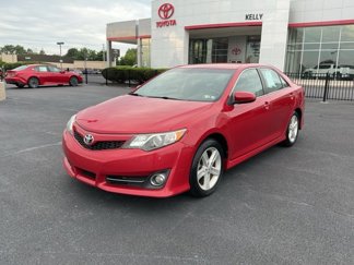 Used 2014 Toyota Camry SE image 1