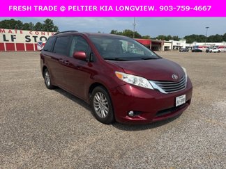 Used 2015 Toyota Sienna XLE image 1