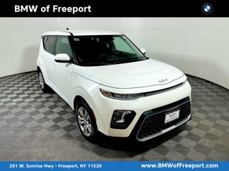 Used 2022 Kia Soul LX image 1
