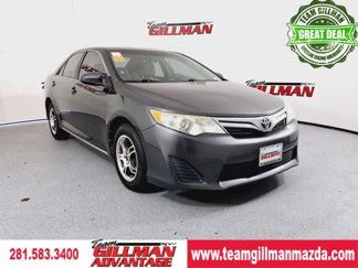 Used 2012 Toyota Camry LE image 1