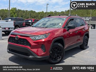 Used 2021 Toyota RAV4 LE image 1
