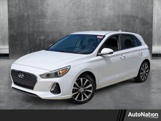 Used 2020 Hyundai Elantra GT image 1