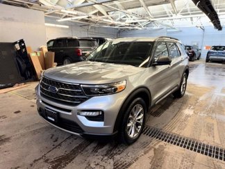 Used 2022 Ford Explorer XLT w/ Equipment Group 202A image 1