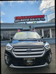 Used 2019 Ford Escape Titanium image 1