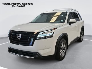 Used 2022 Nissan Pathfinder SL w/ Lighting Package (N92) image 1