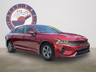 Used 2023 Kia K5 LXS image 1
