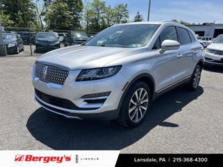 Used 2019 Lincoln MKC Reserve image 1