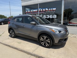 Used 2019 Nissan Kicks SV w/ Exterior Package image 1