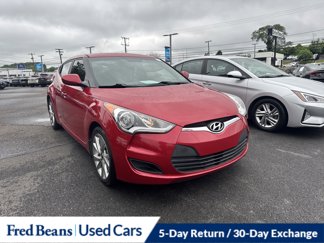 Used 2016 Hyundai Veloster image 1