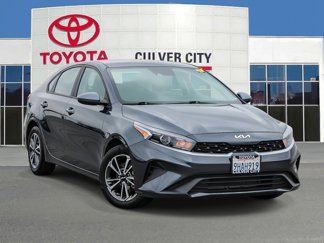 Used 2023 Kia Forte LXS image 1