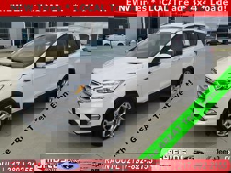 Used 2019 Ford Escape Titanium image 1
