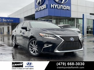 Used 2016 Lexus ES 300h image 1