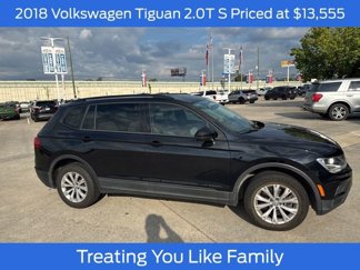 Used 2018 Volkswagen Tiguan S image 1