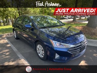 Used 2019 Hyundai Elantra SE image 1