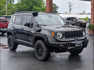 Used 2016 Jeep Renegade Latitude image 1