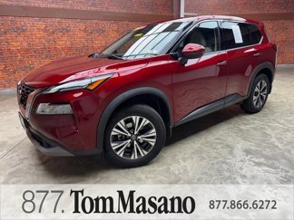 Used 2021 Nissan Rogue SV image 1