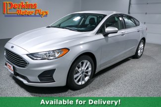Used 2019 Ford Fusion SE image 1