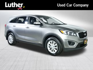 Used 2017 Kia Sorento LX w/ LX Convenience Package image 1