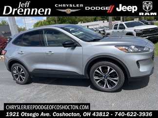 Used 2022 Ford Escape SE image 1