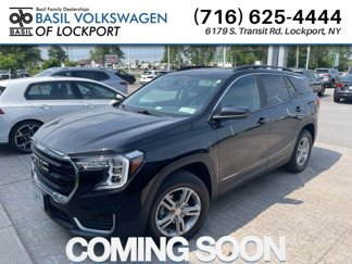 Used 2022 GMC Terrain SLE w/ Driver Convenience Package image 1