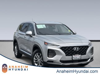 Used 2020 Hyundai Santa Fe SE image 1
