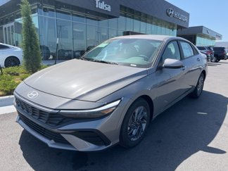 New 2025 Hyundai Elantra Sport image 1
