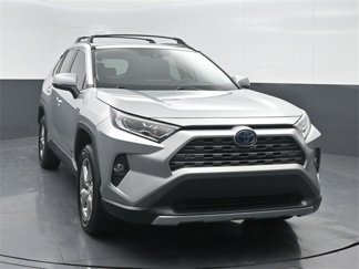 Used 2020 Toyota RAV4 Limited video 1