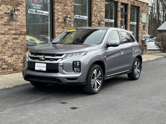 Used 2021 Mitsubishi Outlander Sport SE image 1